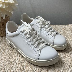 NWOB Women’s Birkenstock Bend White Leather Sneakers